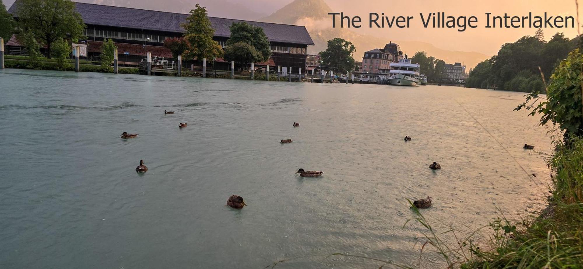 The River Village Entrelagos Exterior foto